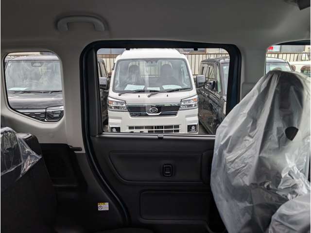 スズキ スペーシア ６６０ ギア ハイブリッド ＸＺ R7年 (関東) 99