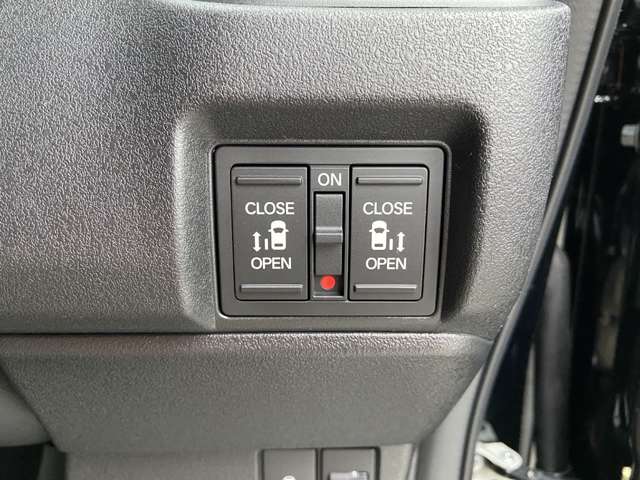 ホンダ Ｎ　ＢＯＸ カスタム ６６０ ターボ R7年 (関東) 99