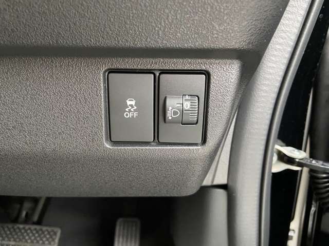 ホンダ Ｎ　ＢＯＸ カスタム ６６０ ターボ R7年 (関東) 99