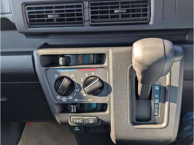 ダイハツ ハイゼットカーゴ ６６０ クルーズ R7年 (関東) 99