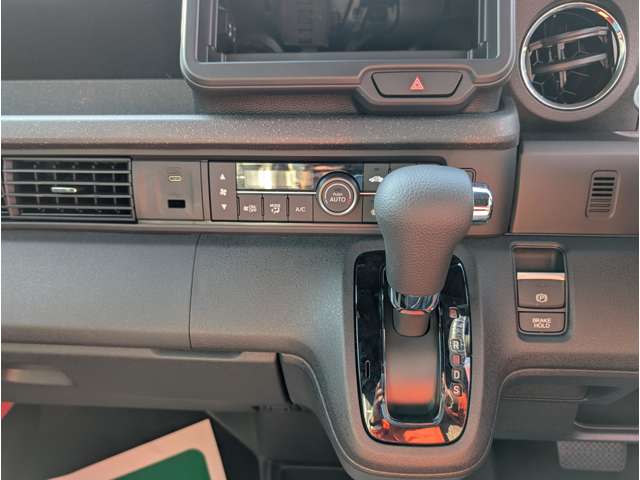 ホンダ Ｎ　ＢＯＸ カスタム ６６０ R7年 (関東) 99