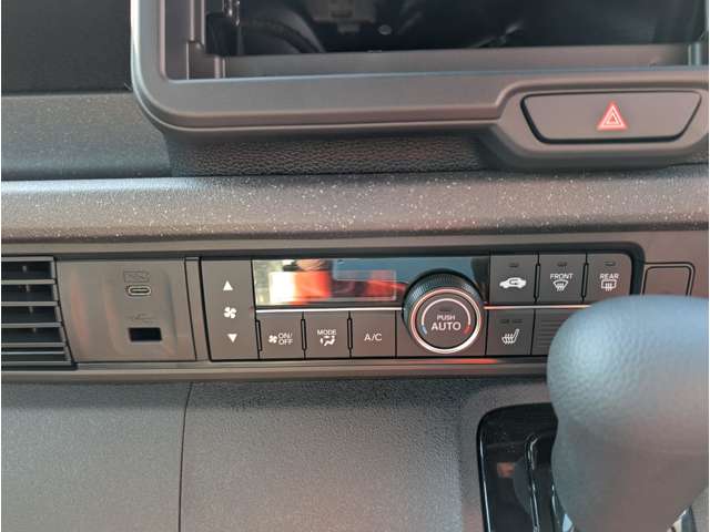 ホンダ Ｎ　ＢＯＸ カスタム ６６０ R7年 (関東) 99