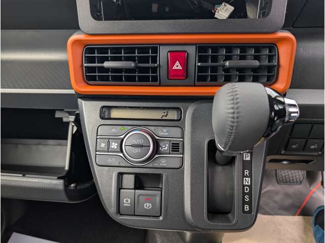 ダイハツ タント ６６０ ファンクロスターボ R7年 (関東) 99