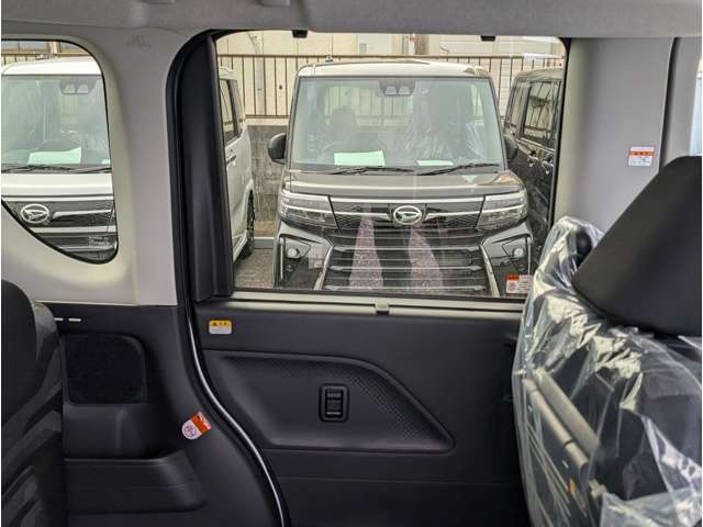 ダイハツ タント ６６０ ファンクロスターボ R7年 (関東) 99