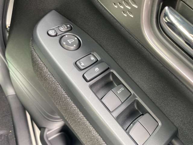 ホンダ Ｎ　ＢＯＸ カスタム ６６０ R7年 (関東) 99