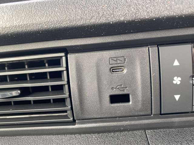 ホンダ Ｎ　ＢＯＸ カスタム ６６０ R7年 (関東) 99