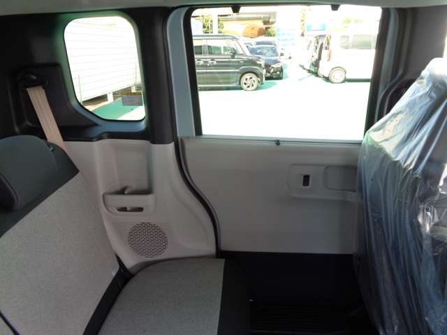 ホンダ Ｎ　ＢＯＸ ６６０ ファッションスタイル モノトーン R7年 () 99