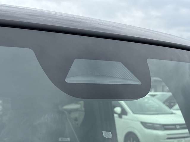 ホンダ Ｎ　ＢＯＸ カスタム ６６０ R7年 (近畿) 99