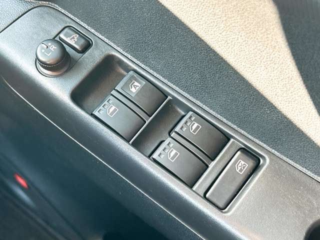 ダイハツ ムーヴ　コンテ ６６０ Ｘ リミテッド H25年 () 99