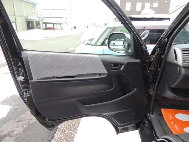 トヨタ ハイエースバン ２．７ スーパーＧＬ ワイド ロング ミドルルーフ ４ＷＤ H20年 (北海道) 99