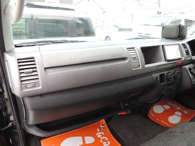 トヨタ ハイエースバン ２．７ スーパーＧＬ ワイド ロング ミドルルーフ ４ＷＤ H20年 (北海道) 99