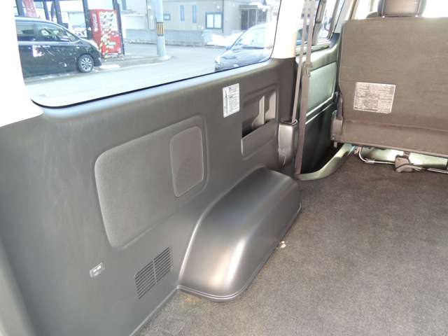 トヨタ ハイエースバン ２．７ スーパーＧＬ ダークプライム ワイド ミドルルーフ ロングボディ ４ＷＤ H27年 (北海道) 99
