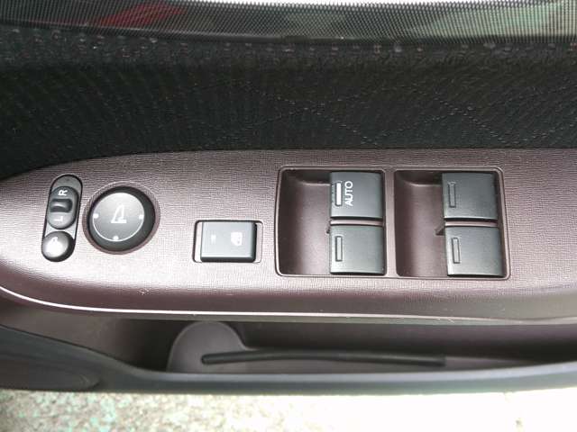 ホンダ Ｎ−ＯＮＥ ６６０ プレミアム ＳＳパッケージ H27年 () 99
