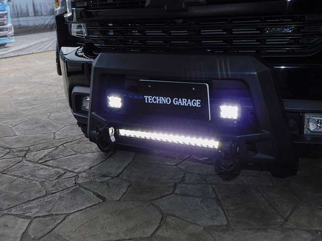 シボレー シルバラード ＬＴ ＴＲＡＩＬ ＢＯＳＳ R2年 () 99