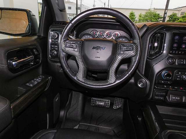 シボレー シルバラード ＬＴ ＴＲＡＩＬ ＢＯＳＳ R2年 () 99