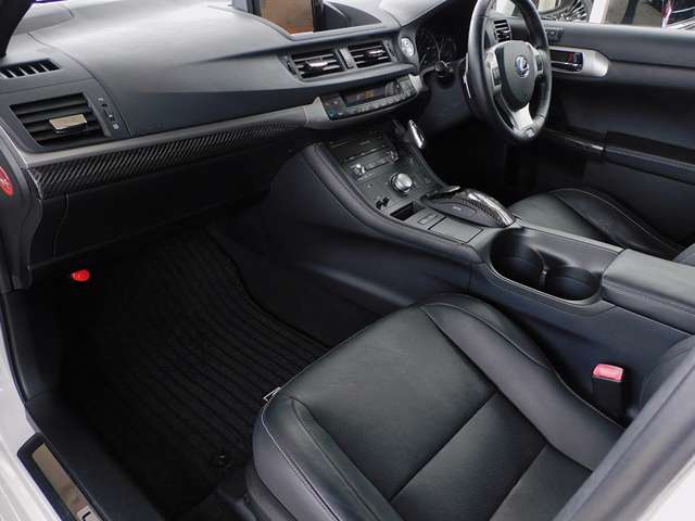 レクサス ＣＴ２００ｈ Ｆスポーツ H24年 () 99