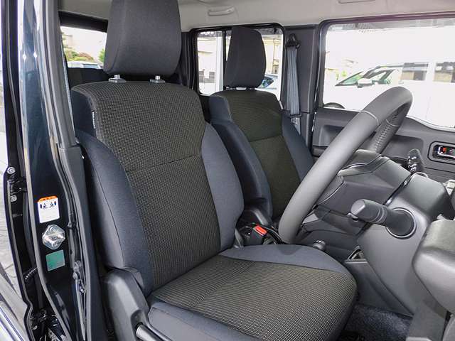 スズキ ジムニー　ノマド １．５ ＦＣ ４ＷＤ R8年 () 99