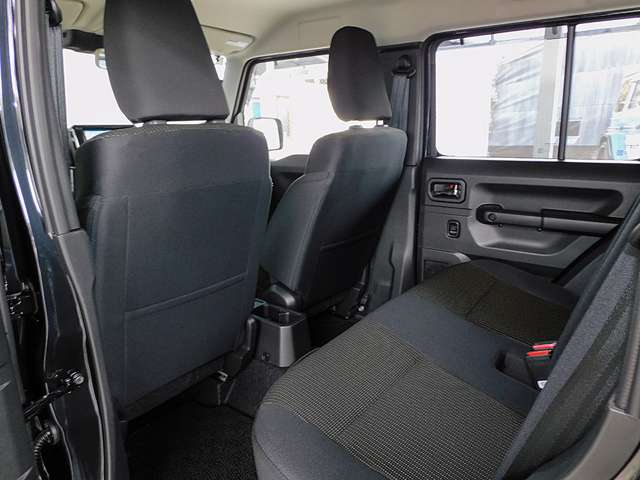 スズキ ジムニー　ノマド １．５ ＦＣ ４ＷＤ R8年 () 99