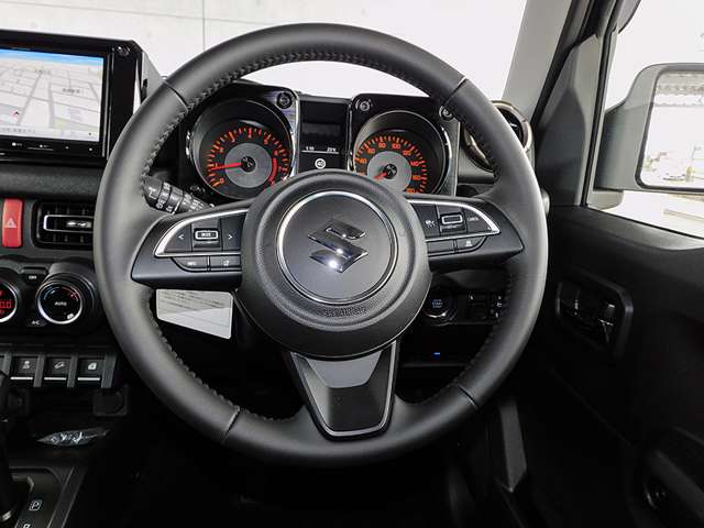 スズキ ジムニー　ノマド １．５ ＦＣ ４ＷＤ R8年 () 99