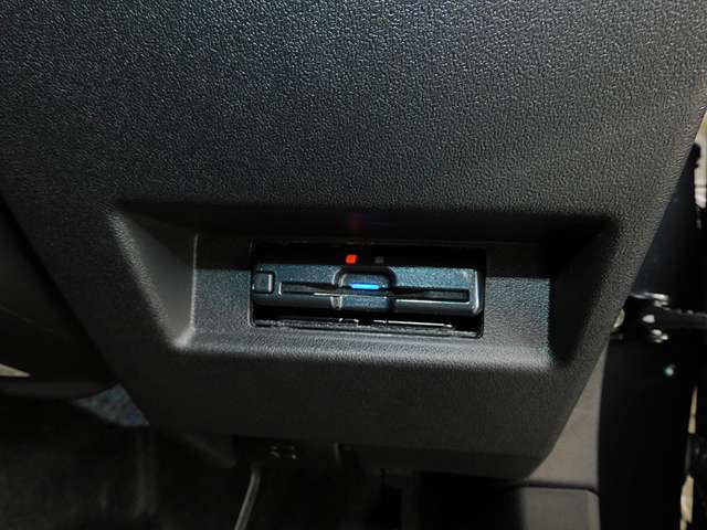 スズキ ジムニー　ノマド １．５ ＦＣ ４ＷＤ R8年 () 99