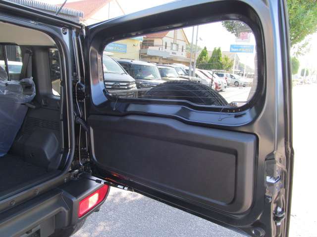 スズキ ジムニー　ノマド １．５ ＦＣ ４ＷＤ R7年 () 99