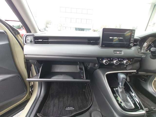 ホンダ ヴェゼル １．５ Ｅ：ＨＥＶ Ｚ R3年 () 99