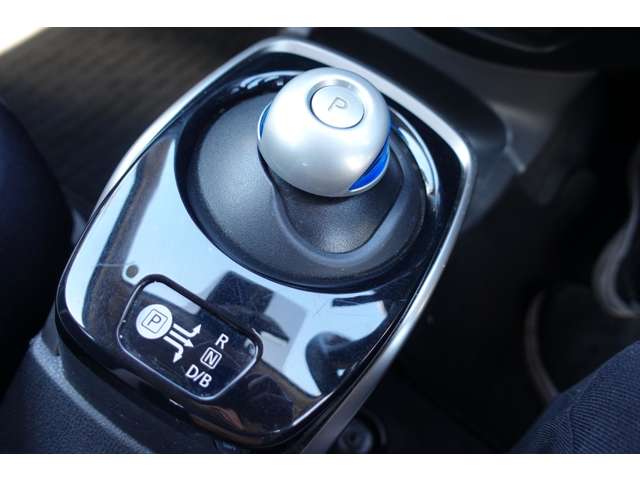 日産 ノート １．２ Ｅ－ＰＯＷＥＲ Ｘ H30年 () 99