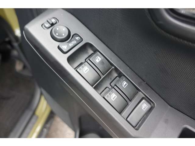ダイハツ タフト ６６０ Ｇターボ クロム ベンチャー R4年 () 99