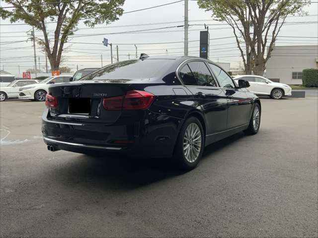 ＢＭＷ ３シリーズ ３２０ｉ　ラグジュアリー H29年 () 99