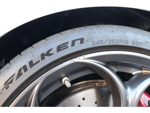 アルファロメオ ジュリア ２．９ Ｖ６ ビターボ クアドリフォリオ R1年 (甲信越・北陸) 99