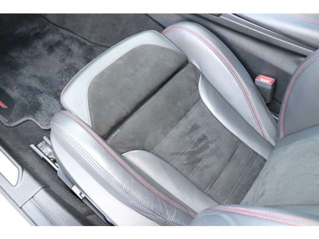 アルファロメオ ジュリア ２．９ Ｖ６ ビターボ クアドリフォリオ R1年 (甲信越・北陸) 99