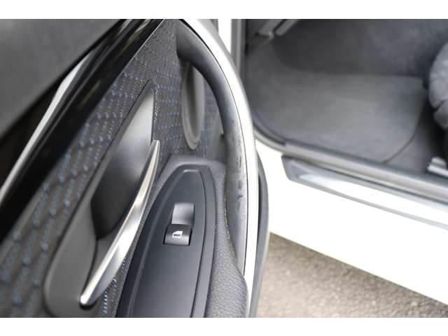 ＢＭＷ ４シリーズ ４２０Ｉ Ｍスポーツ H28年 (甲信越・北陸) 99
