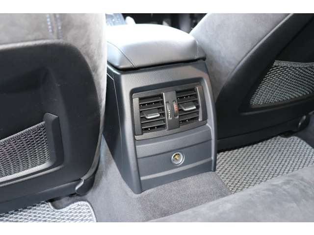 ＢＭＷ ３シリーズ ３２０ｉ　Ｍスポーツ H26年 (甲信越・北陸) 99