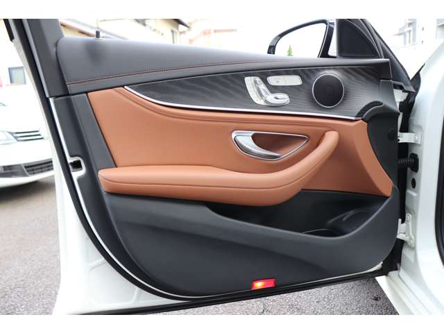 メルセデスベンツ Ｅクラス Ｅ２００ アバンギャルド （ＢＳＧ搭載モデル） ＡＭＧライン R2年 (甲信越・北陸) 99