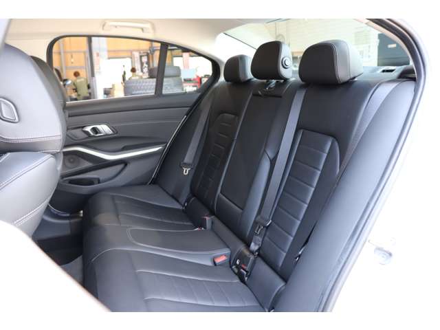 ＢＭＷ ３シリーズ ３１８Ｉ ４０ＴＨ アニバーサリー エディション R4年 (甲信越・北陸) 99