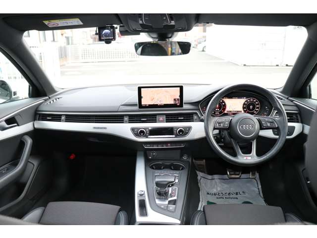アウディ Ａ４　アバント ２．０ ＴＦＳＩ クワトロ スポーツ Ｓラインパッケージ ４ＷＤ H30年 (甲信越・北陸) 99