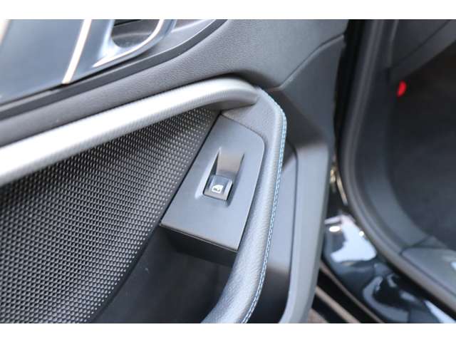 ＢＭＷ １シリーズ １１８Ｄ Ｍスポーツ ディーゼルターボ R4年 (甲信越・北陸) 99
