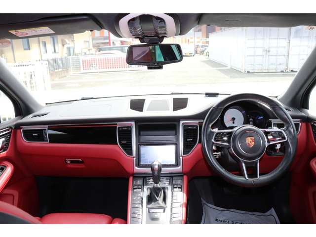 ポルシェ マカン Ｓ ＰＤＫ ４ＷＤ H27年 (甲信越・北陸) 99