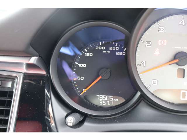 ポルシェ マカン Ｓ ＰＤＫ ４ＷＤ H27年 (甲信越・北陸) 99