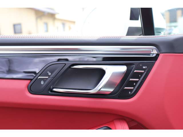 ポルシェ マカン Ｓ ＰＤＫ ４ＷＤ H27年 (甲信越・北陸) 99
