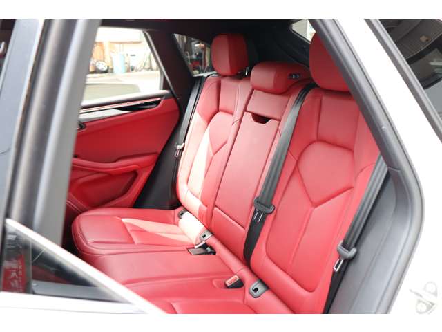 ポルシェ マカン Ｓ ＰＤＫ ４ＷＤ H27年 (甲信越・北陸) 99