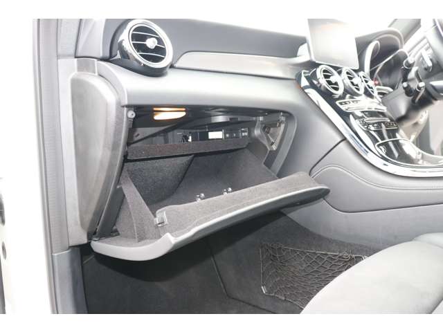 メルセデスベンツ ＧＬＣクラス ２２０ Ｄ ４マチック スポーツ ディーゼルターボ ４ＷＤ H30年 (甲信越・北陸) 99