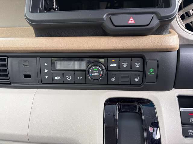 ホンダ Ｎ　ＢＯＸ ６６０ ファッションスタイル ２トーン R8年 () 99