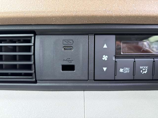 ホンダ Ｎ　ＢＯＸ ６６０ ファッションスタイル ２トーン R8年 () 99