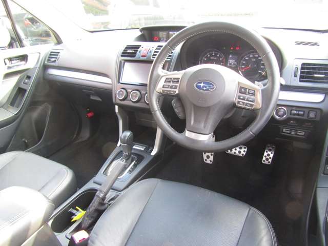 スバル フォレスター ２．０ＸＴ アイサイト ４ＷＤ H25年 (関東) 99