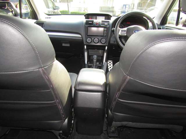 スバル フォレスター ２．０ＸＴ アイサイト ４ＷＤ H25年 (関東) 99
