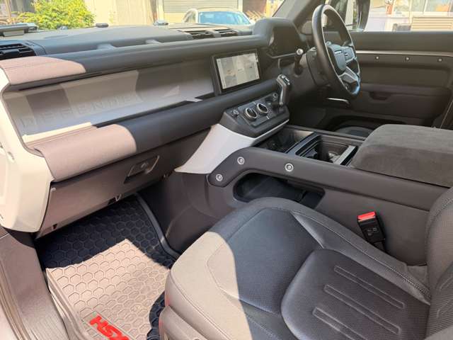 ランドローバー ディフェンダー １１０ Ｓ ２．０Ｌ Ｐ３００ ４ＷＤ R2年 (関東) 99
