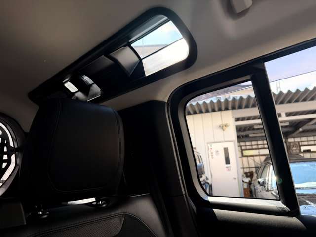 ランドローバー ディフェンダー １１０ Ｓ ２．０Ｌ Ｐ３００ ４ＷＤ R2年 (関東) 99