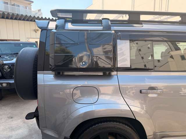 ランドローバー ディフェンダー １１０ Ｓ ２．０Ｌ Ｐ３００ ４ＷＤ R2年 (関東) 99