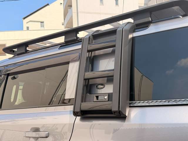 ランドローバー ディフェンダー １１０ Ｓ ２．０Ｌ Ｐ３００ ４ＷＤ R2年 (関東) 99